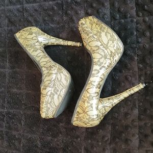 SUPER SEXY Lace looking 4" PLATFORM STILLETOS sz 8.5?
